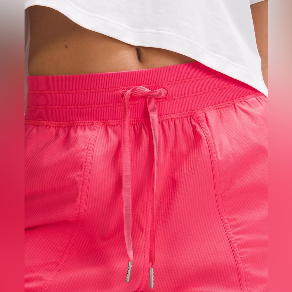 Lululemon Dance Studio Relaxed-Fit Mid-Rise Cargo Jogger - Picture 4 of 9